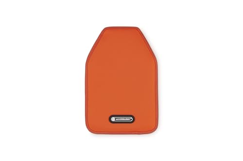 le-creuset-wine-cooler-sleeve-flame image 6