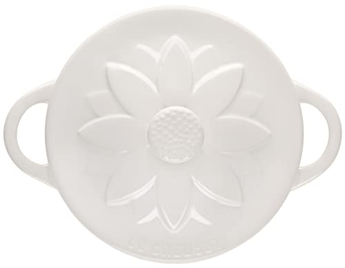 le-creuset-stoneware-mini-round-cocotte-with-flower-lid-8-oz-white image 7