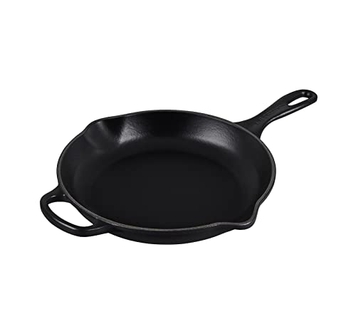 le-creuset-enameled-cast-iron-signature-iron-handle-skillet-9-inch-1-3-8-qt-lico image 5