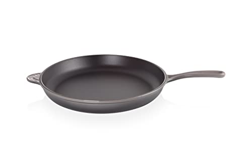 le-creuset-enameled-cast-iron-15-75-inch-oval-skillet-oyster image 8