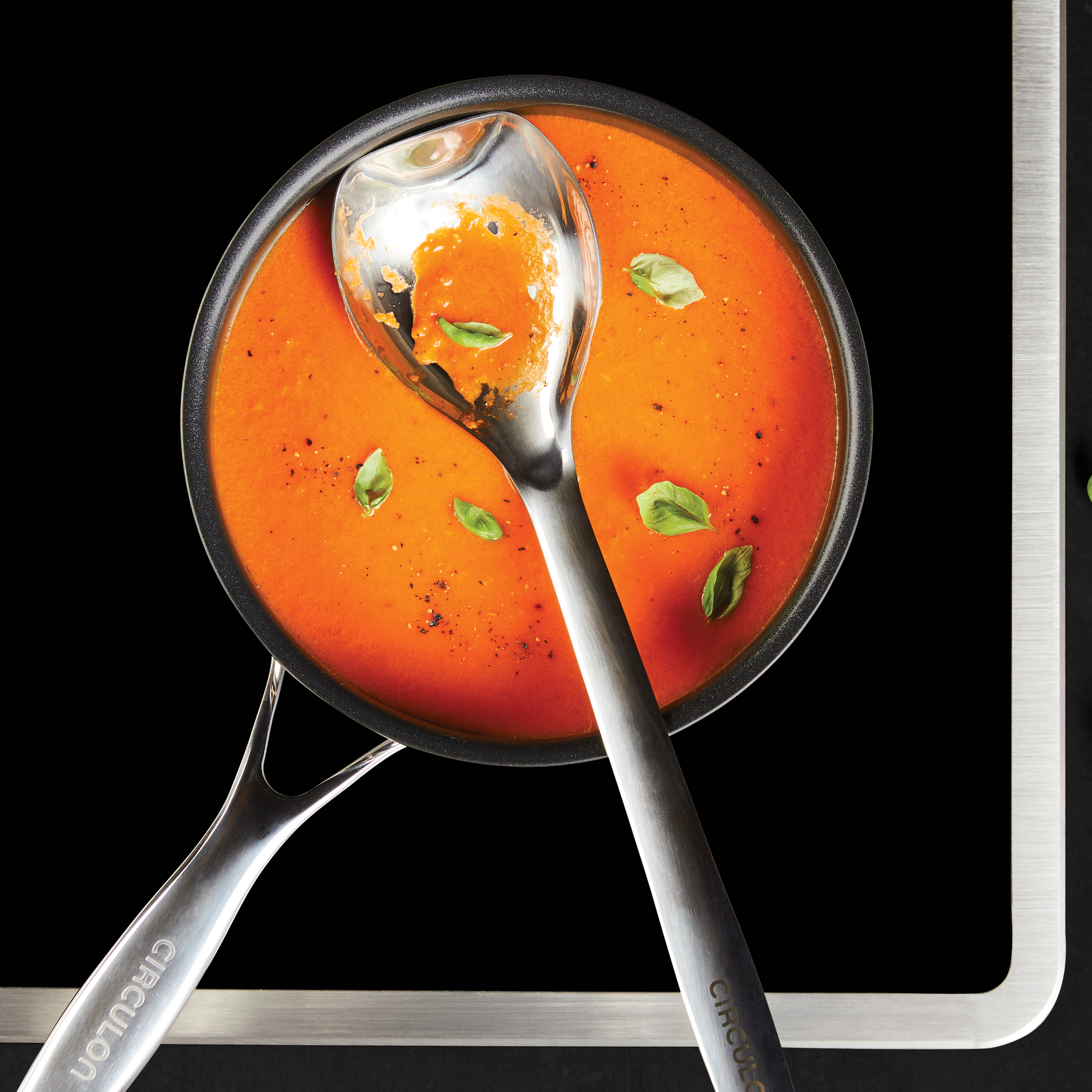 circulon-2-quart-steelshield-tri-ply-clad-nonstick-covered-saucepan image 2