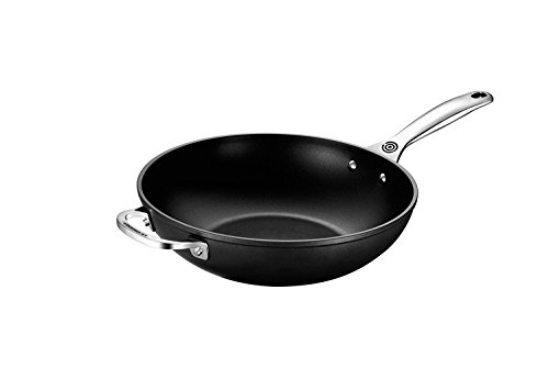 le-creuset-toughened-nonstick-12-stir-fry-pan-with-lid image 4