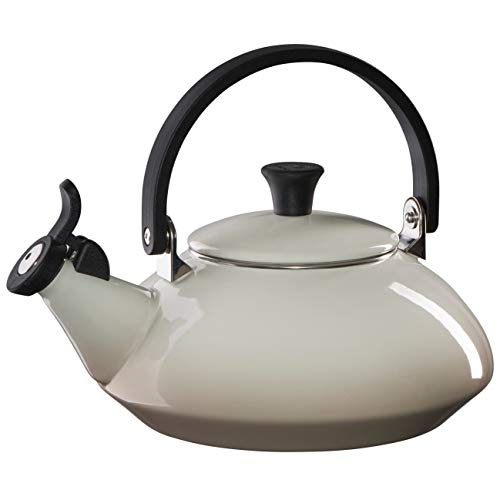 le-creuset-enamel-on-steel-zen-tea-kettle-1-6-qt-meringue image 2