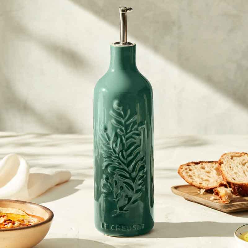 le-creuset-olive-branch-collection-stoneware-oil-cruet-9-inch-artichaut image 7