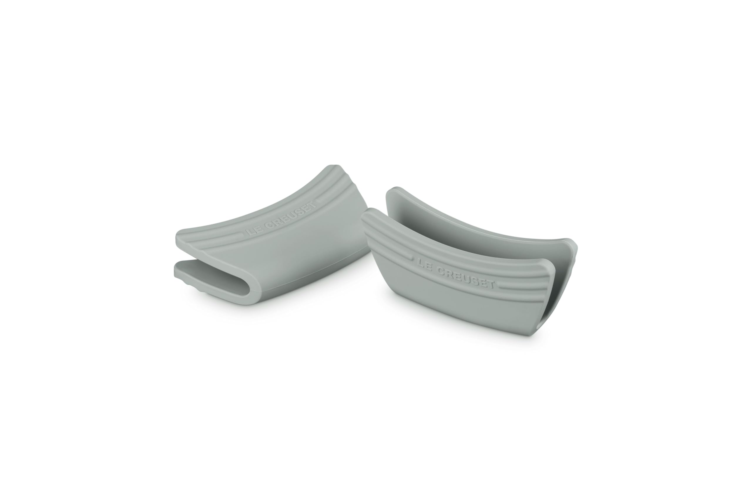 le-creuset-silicone-handle-grips-set-of-2-cerise image 6