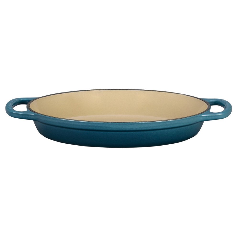le-creuset-enameled-cast-iron-signature-oval-baker-1-qt-9-5-in-marseille image 5