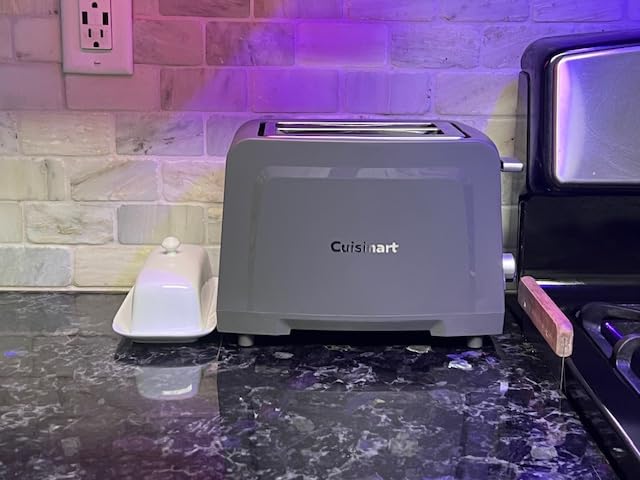 Solid toaster