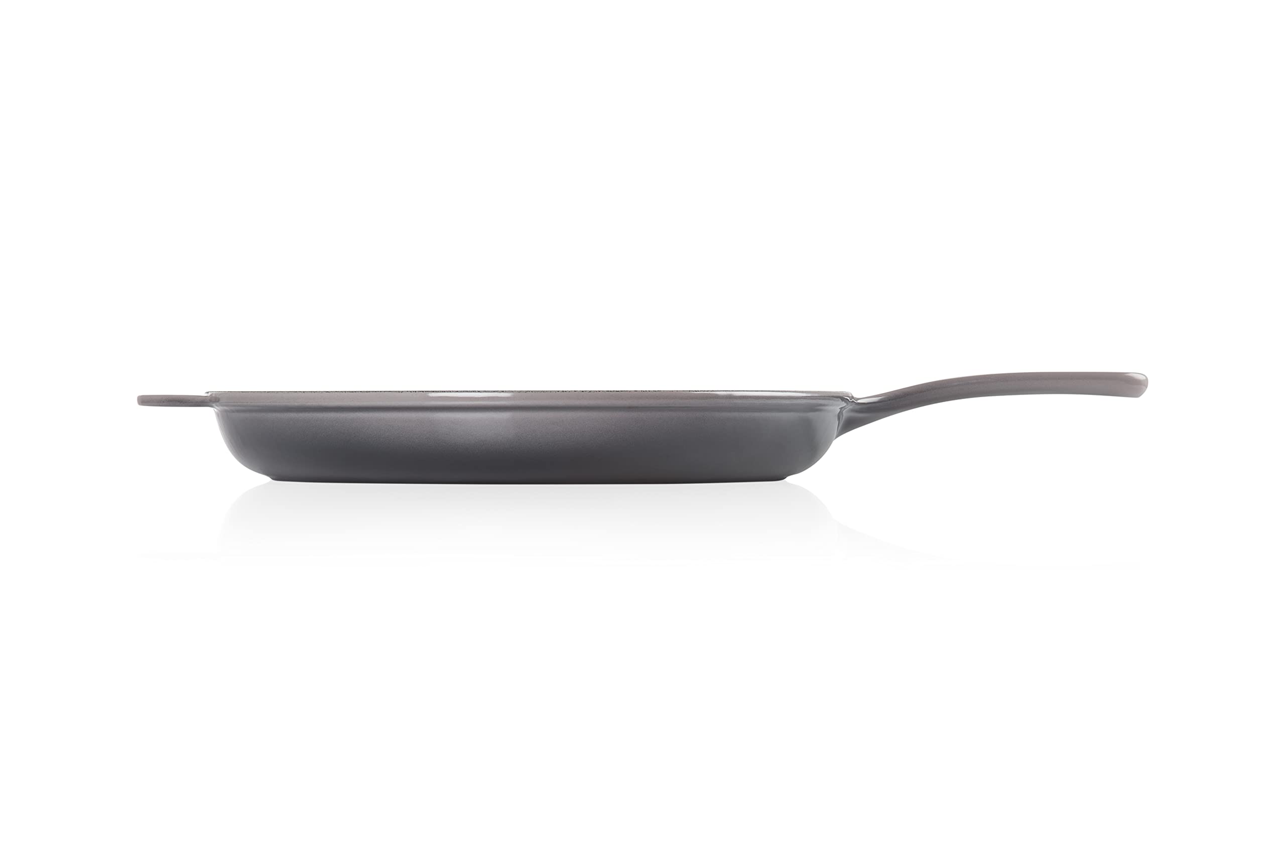 le-creuset-enameled-cast-iron-15-75-inch-oval-skillet-oyster image 4