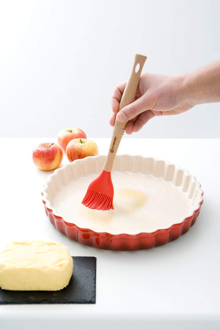 le-creuset-stoneware-tart-dish-1-5-qt-9-in-cerise image 2