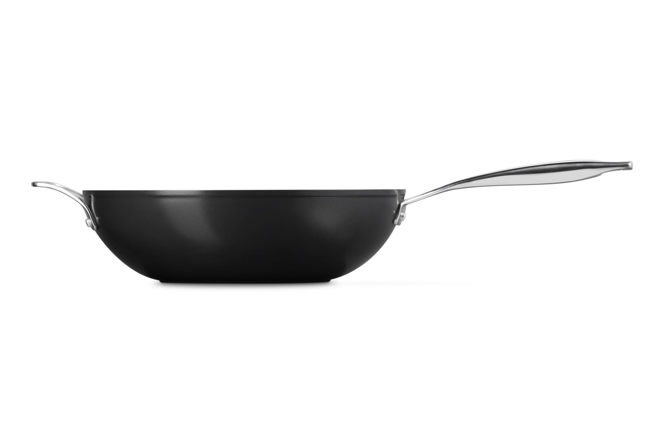 le-creuset-essential-non-stick-ceramic-sirfry-pan-12-with-glass-lid image 3