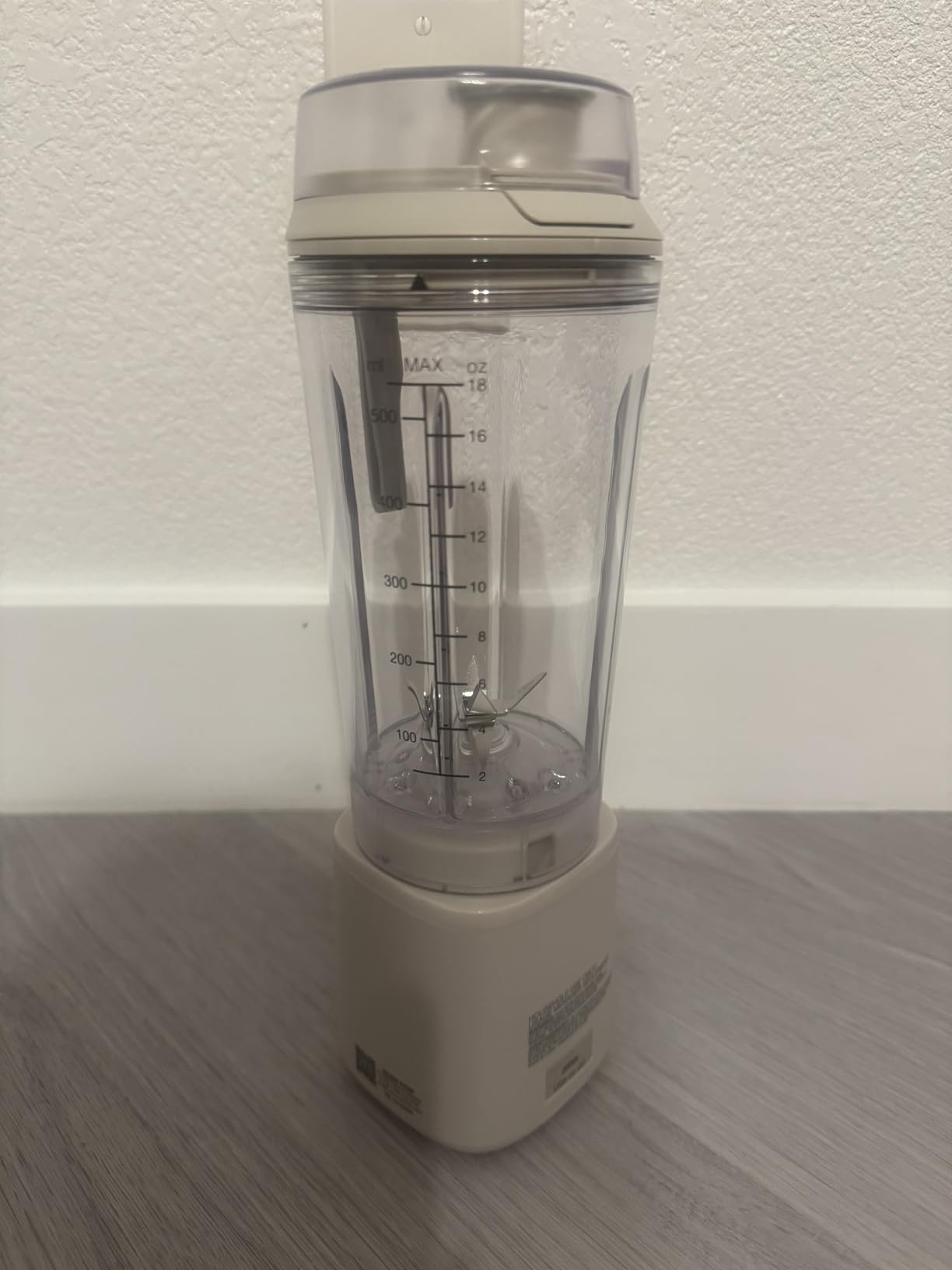Blends ice