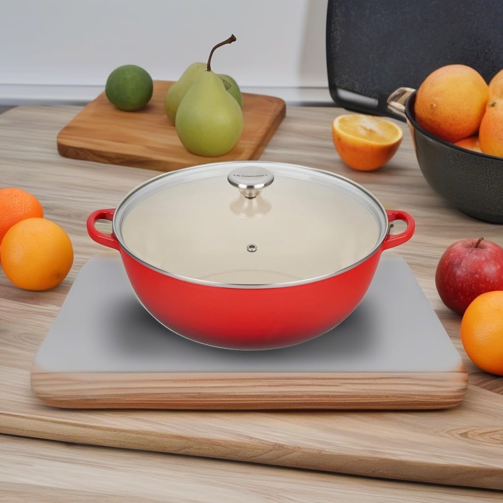 le-creuset-enameled-cast-iron-chef-s-oven-with-glass-lid-7-5-qt-cerise image 5
