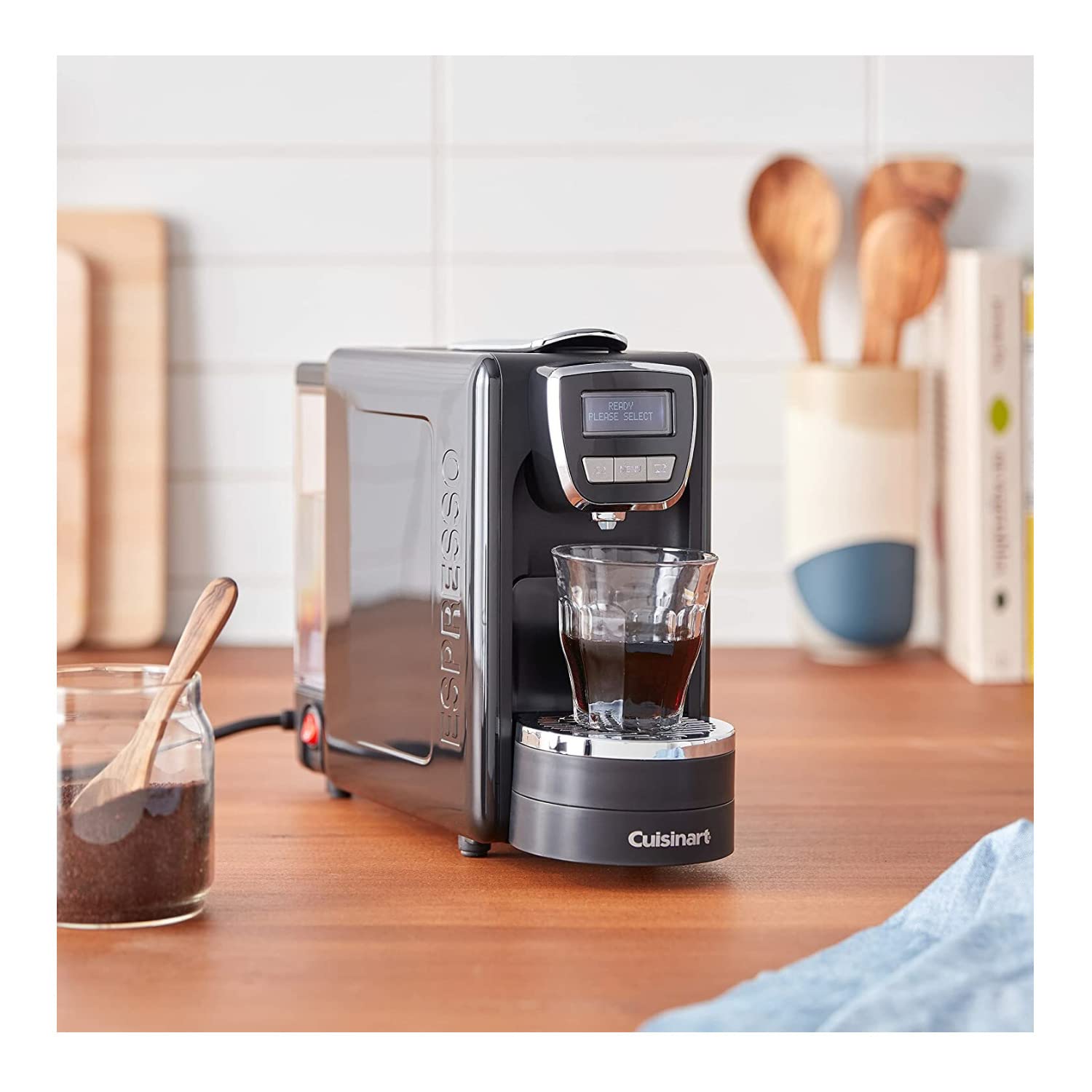 cuisinart-em-15-defined-espresso-machine-black image 5
