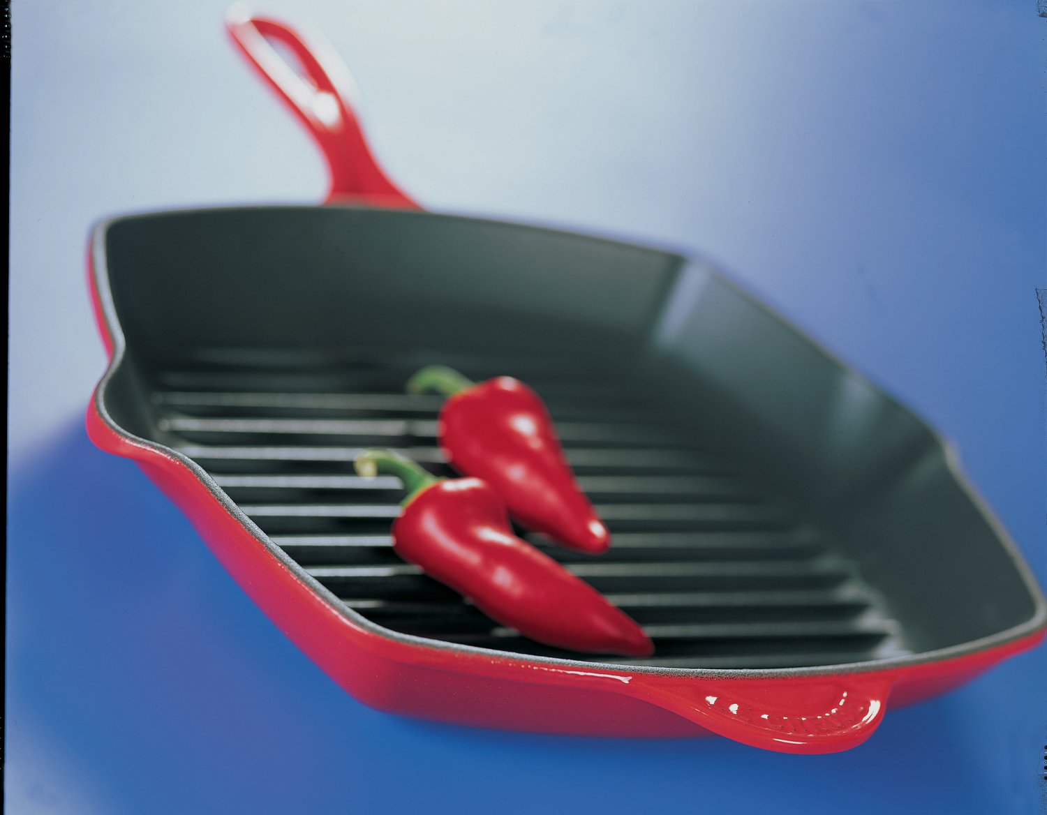 le-creuset-enameled-cast-iron-10-1-4-inch-square-skillet-grill-cerise image 2