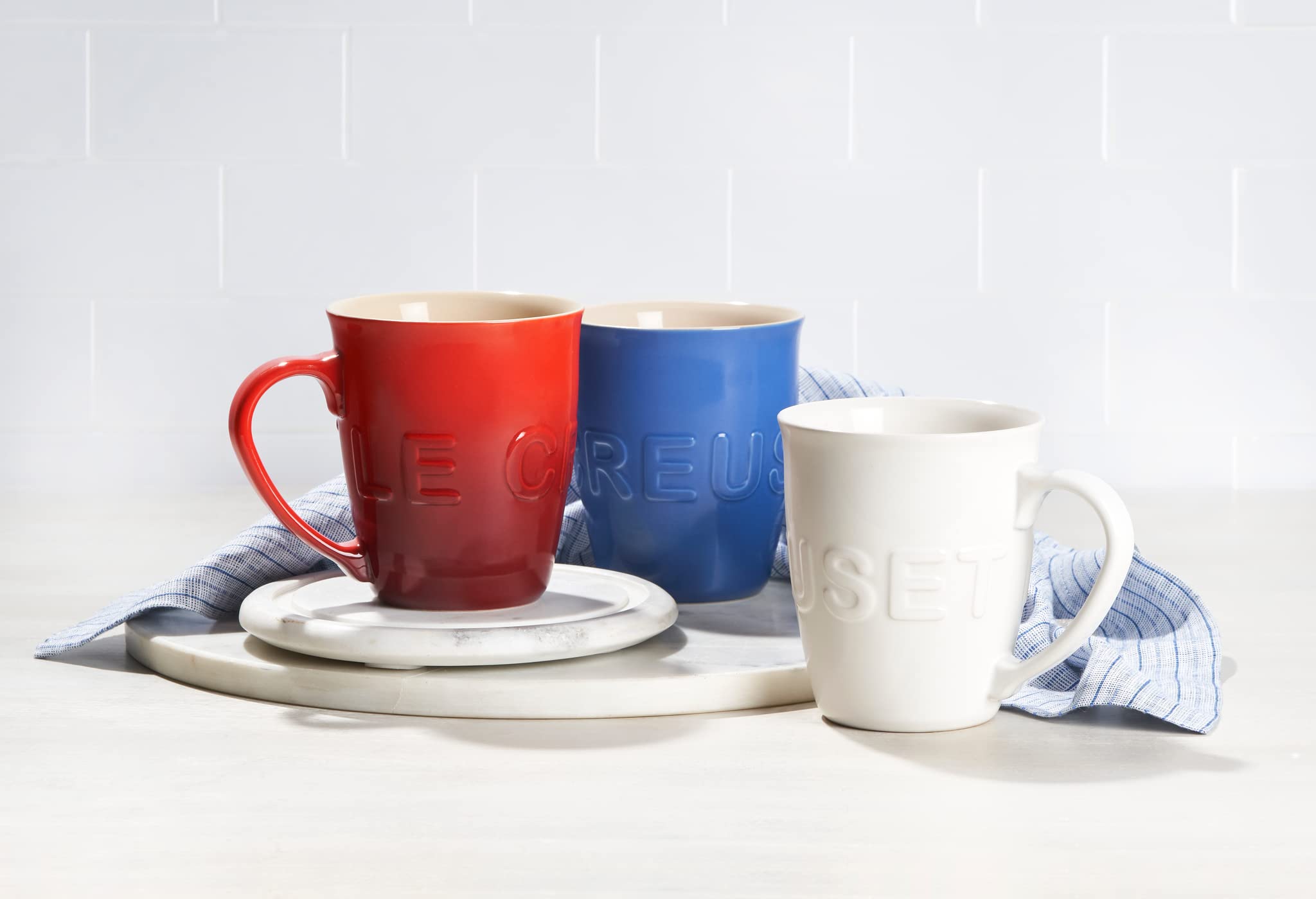 le-creuset-stoneware-extra-large-logo-coffee-mug-20-oz-oyster image 5