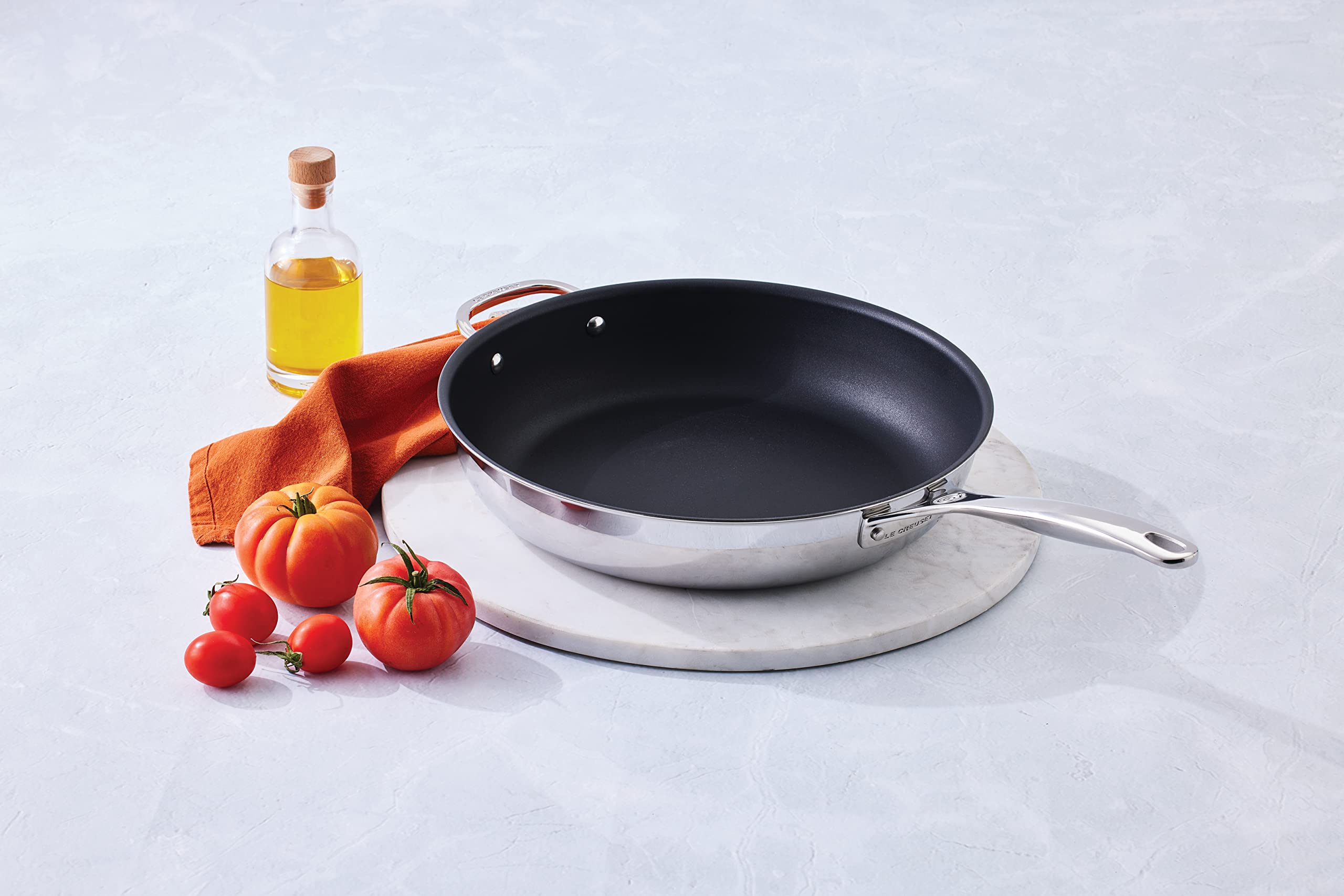 le-creuset-tri-ply-stainless-steel-nonstick-12-5-deep-fry-pan-with-helper-handle image 5