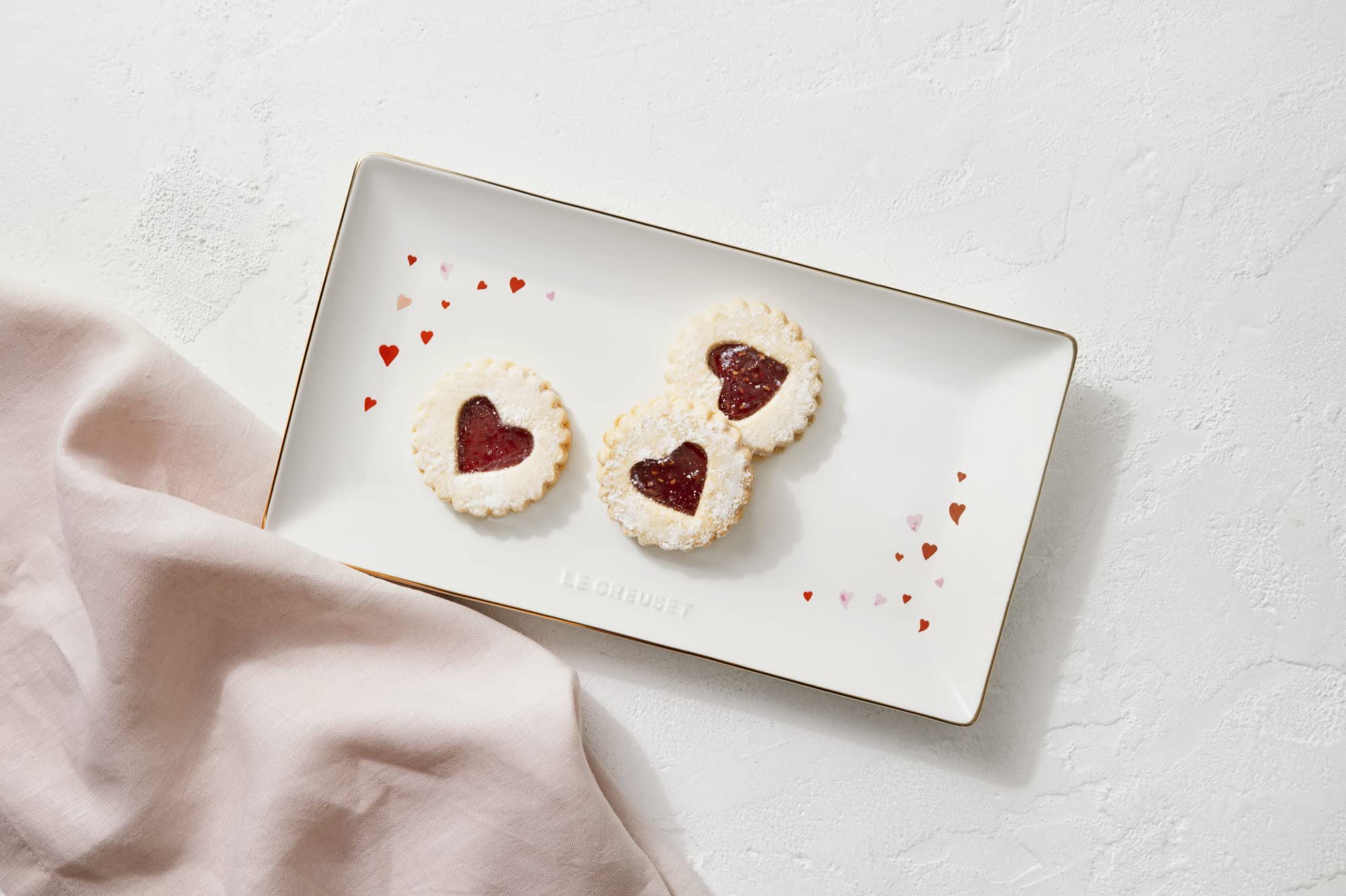 le-creuset-l-amour-stoneware-rectangular-hostess-tray-11-25-x-6-25-in-white-with image 2