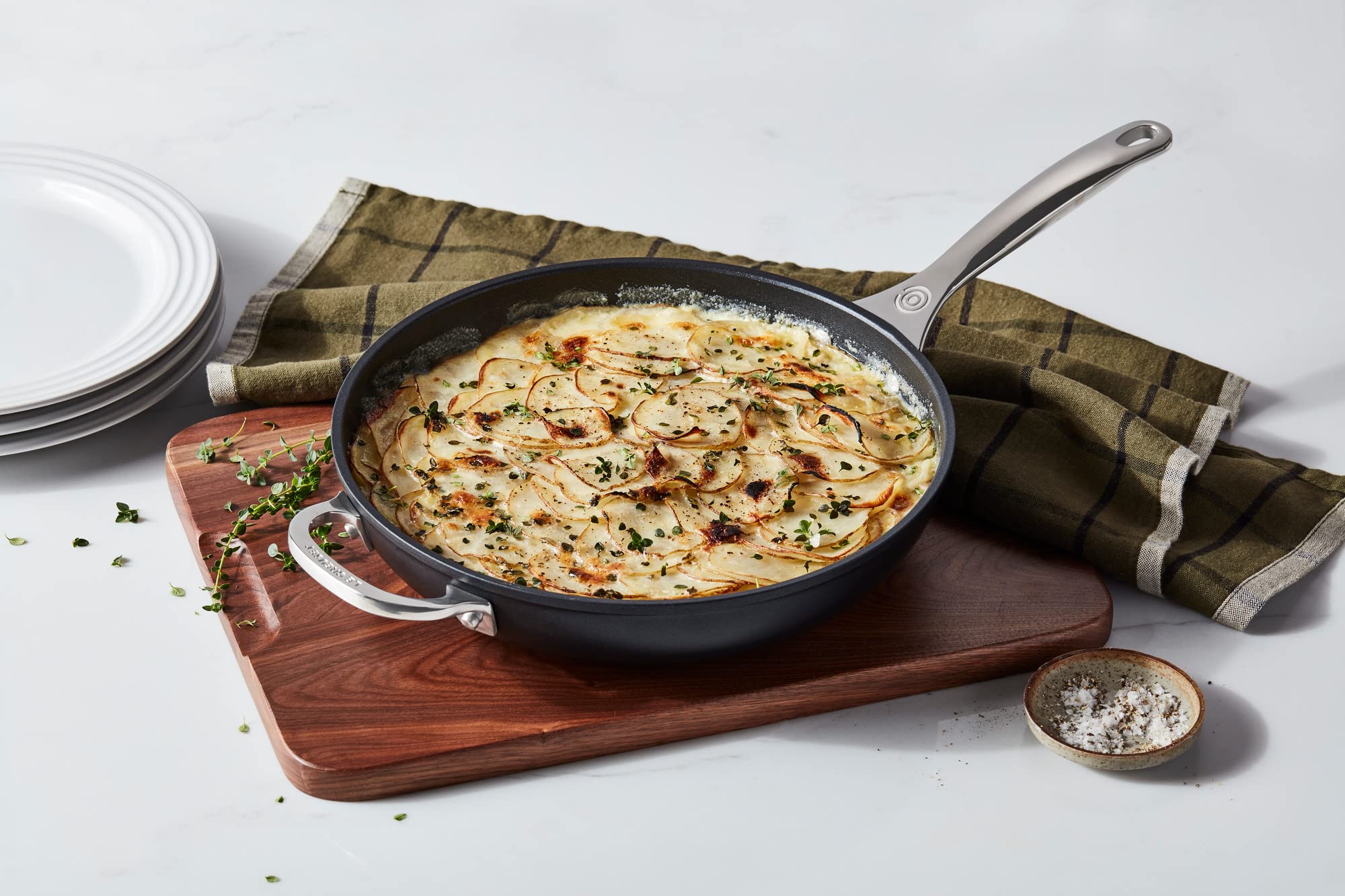 le-creuset-toughened-nonstick-pro-deep-fry-pan-11 image 5