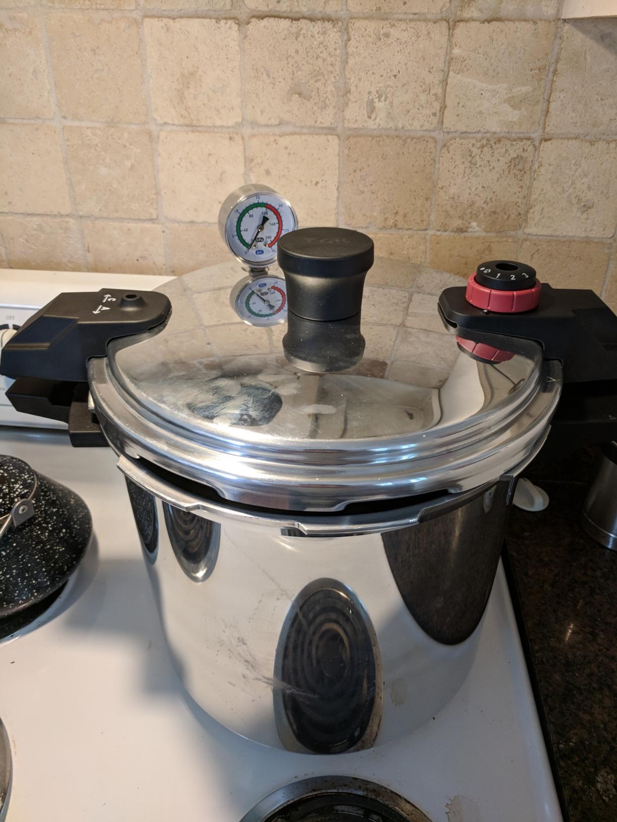 Solid pressure canner