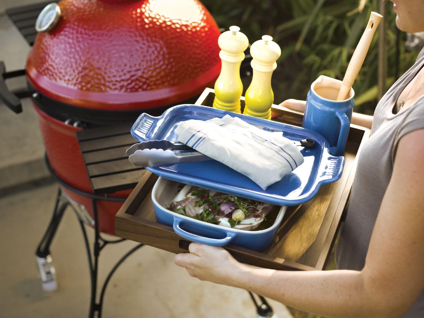 le-creuset-stoneware-shallow-rectangular-dish-with-platter-lid-3-qt-riviera image 6