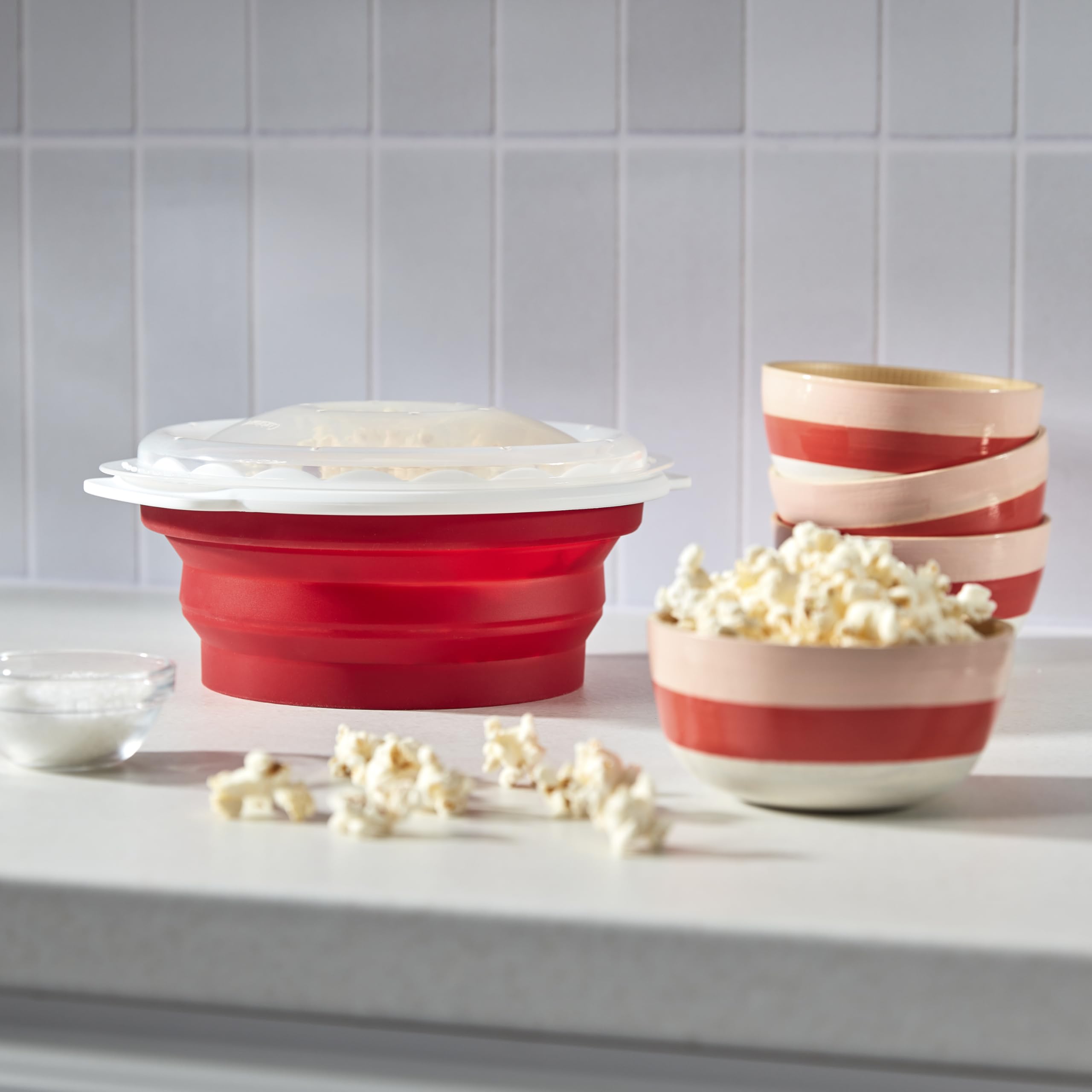 cuisinart-microwave-popcorn-maker-collapsible-silicone-pop-and-serve-bowl image 3