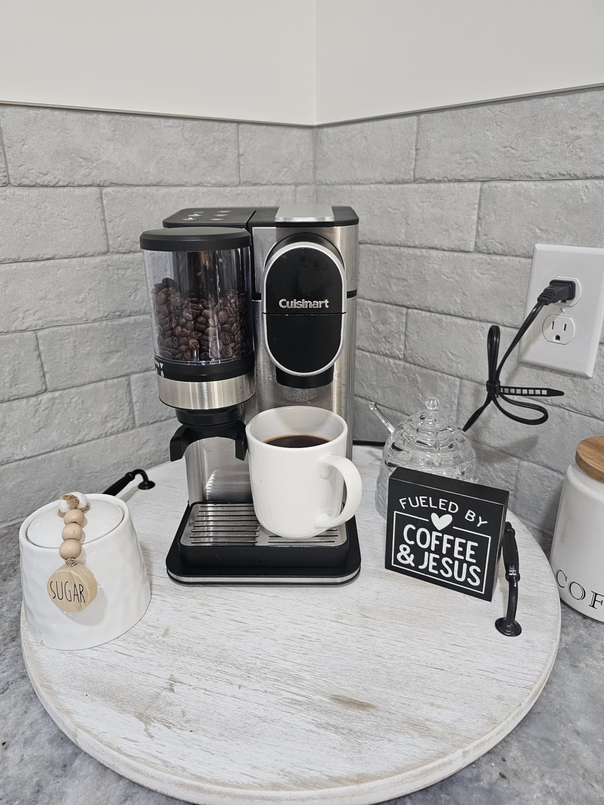 Good coffee, but small reservoir