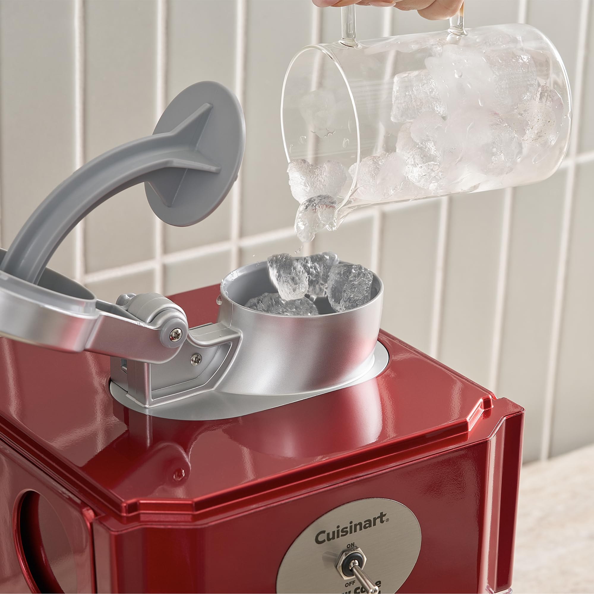 cuisinart-scm-10p1-snow-cone-machine-with-reusable-cones-red image 3