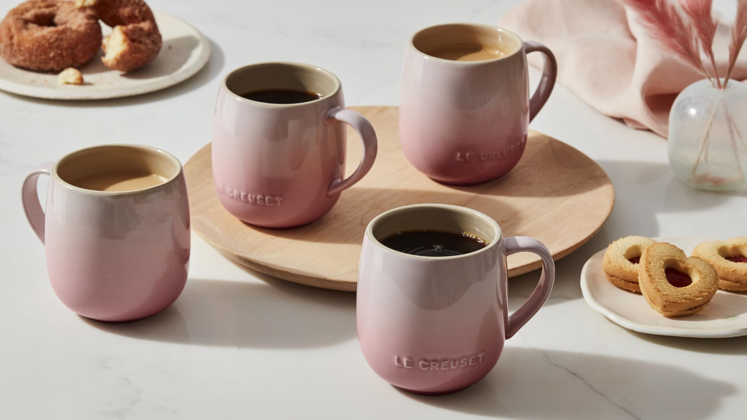 le-creuset-heritage-stoneware-mug-set-of-4-13-oz-cerise image 5