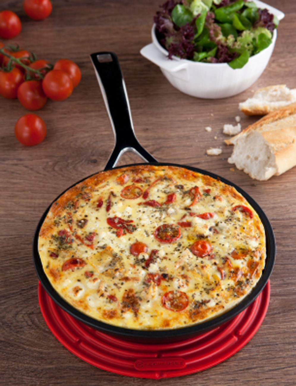 le-creuset-enameled-cast-iron-signature-iron-handle-skillet-11-75-2-3-8-qt-with- image 5