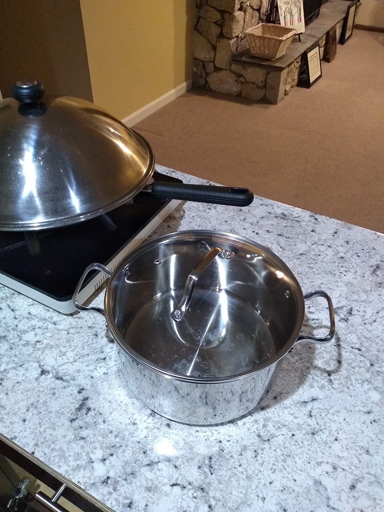 Solid pot