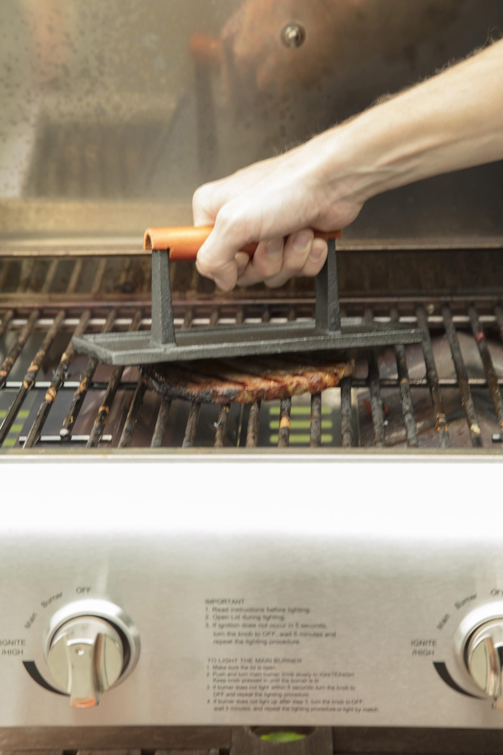 cuisinart-cast-iron-grill-press-with-wooden-handle-nonstick-rectangle-press-for- image 6