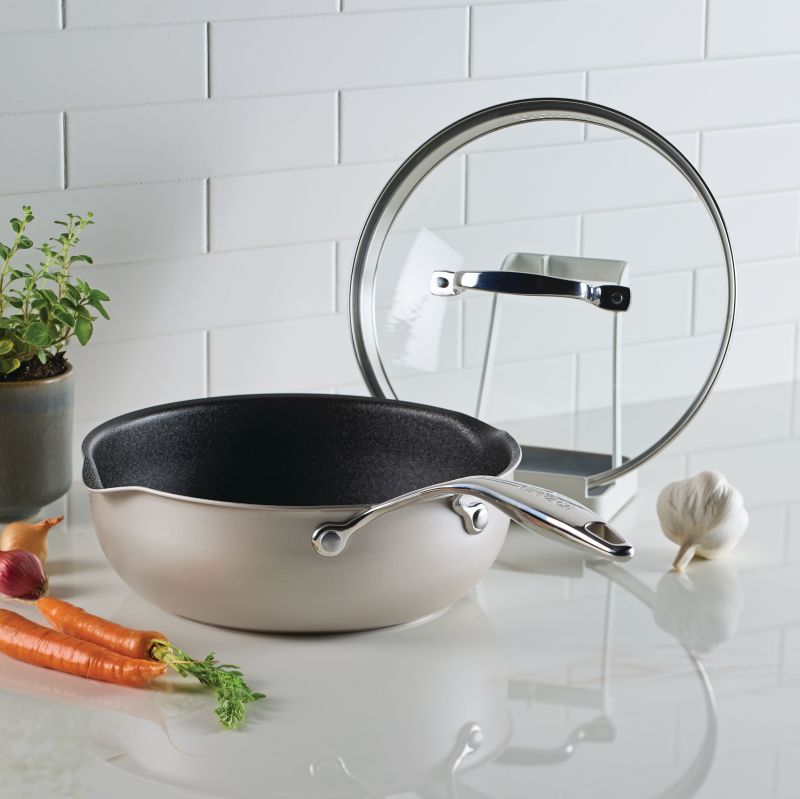 circulon-infinity-pan-with-scratchdefense-9-5-3-2-qt-nonstick-pan-lid image 2