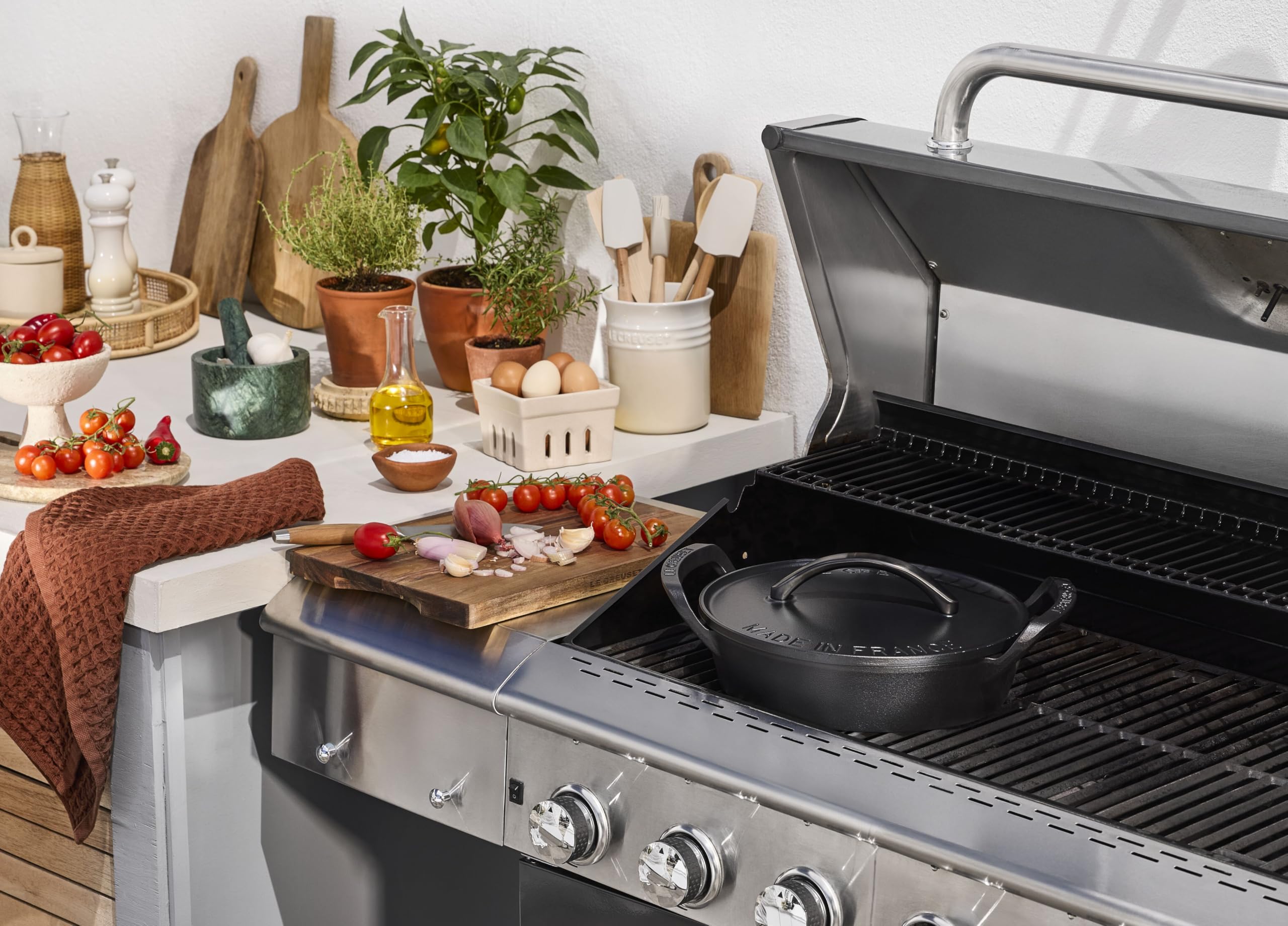 le-creuset-alpine-outdoor-enameled-cast-iron-round-utility-pan-3-5-qt image 5