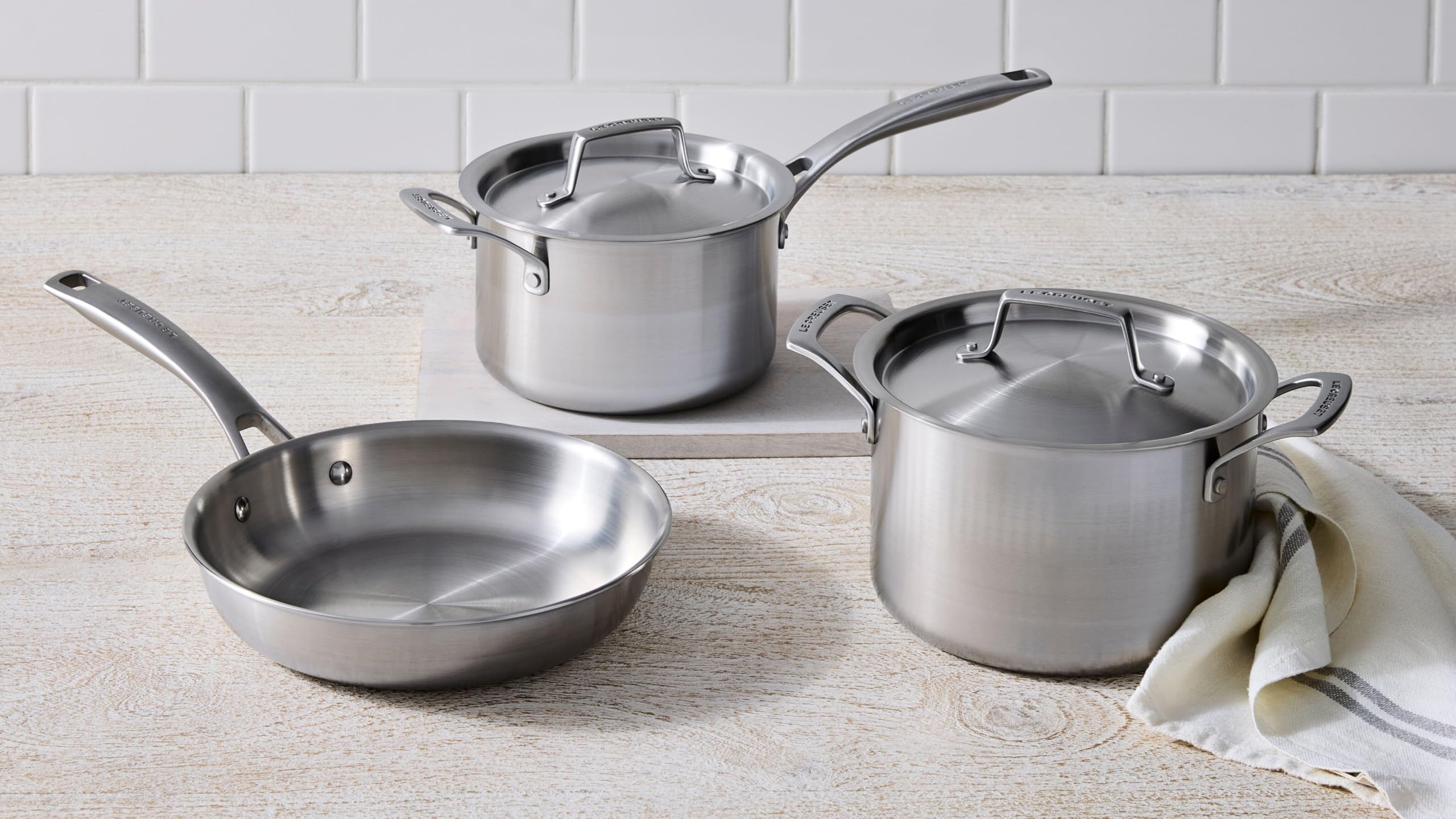 le-creuset-essential-stainless-steel-10-piece-cookware-set image 8