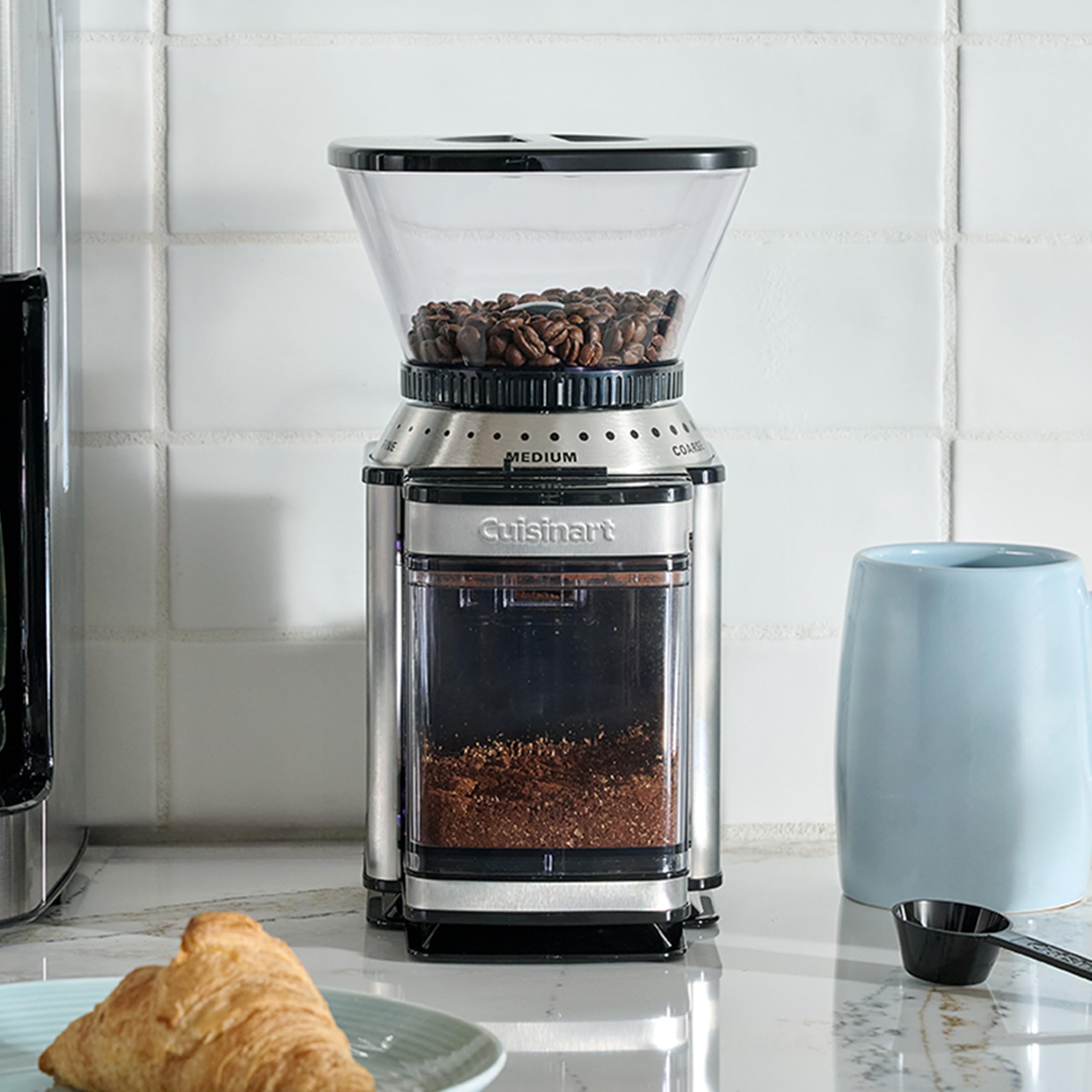 cuisinart-dbm-8p1-automatic-burr-coffee-grinder-18-position-black-stainless image 2
