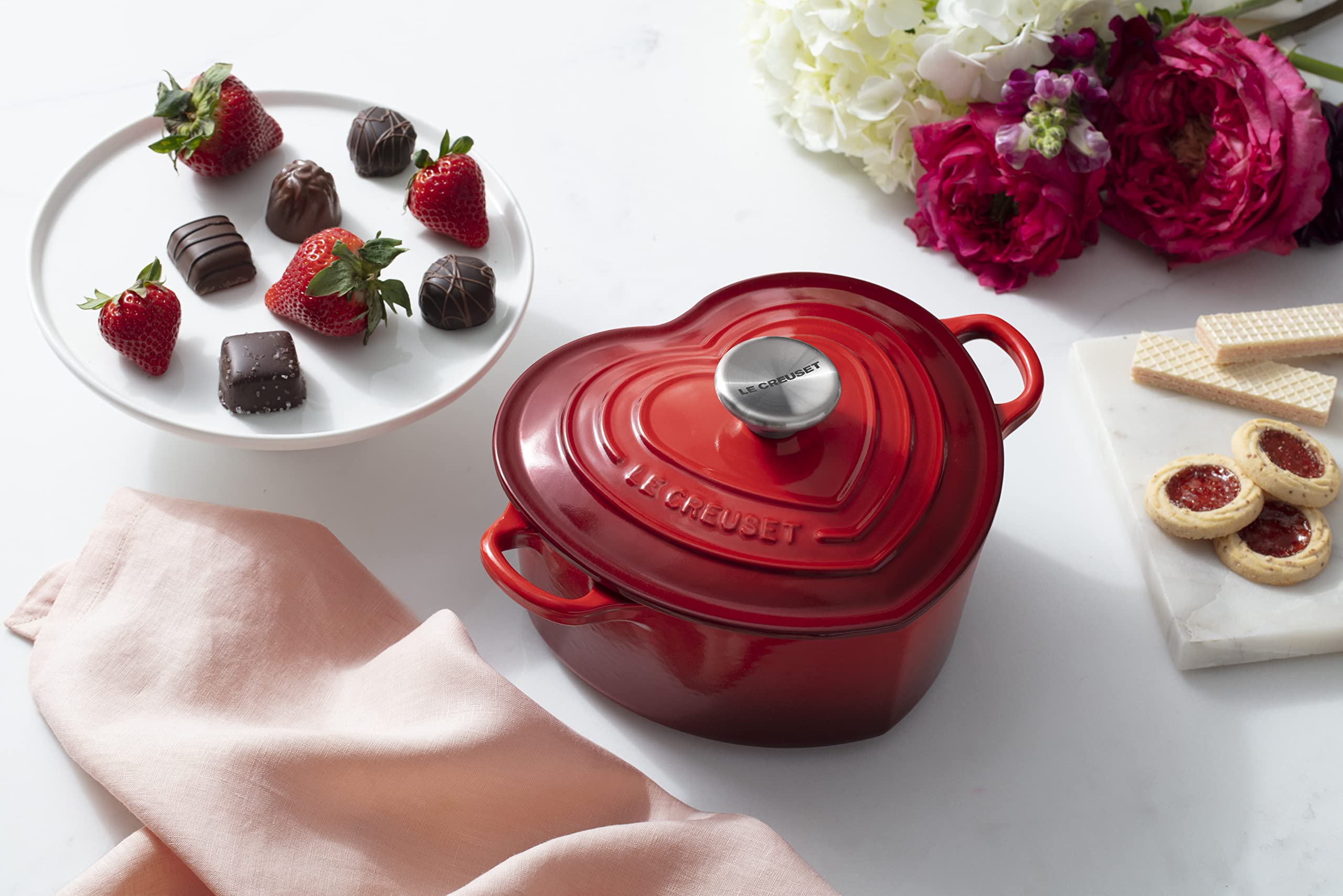 le-creuset-signature-enameled-cast-iron-figural-heart-cocotte-2-quart-cerise-wit image 5