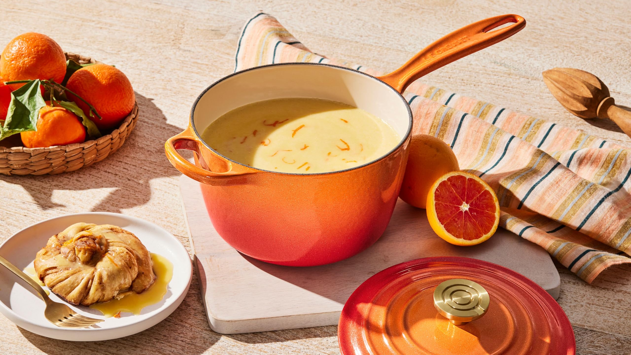 le-creuset-enameled-cast-iron-signature-round-saucepan-2-25-qt-flamme-doree-with image 7