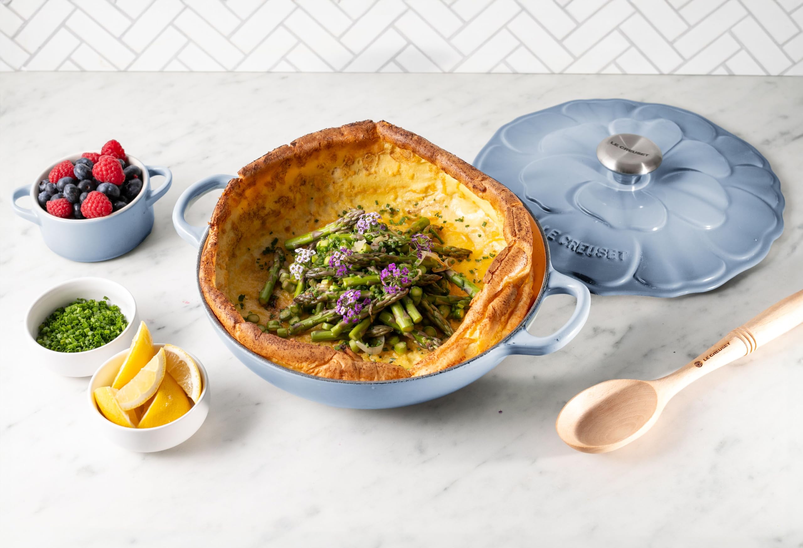 le-creuset-enameled-cast-iron-signature-petal-braiser-2-25-qt-coastal-blue image 5