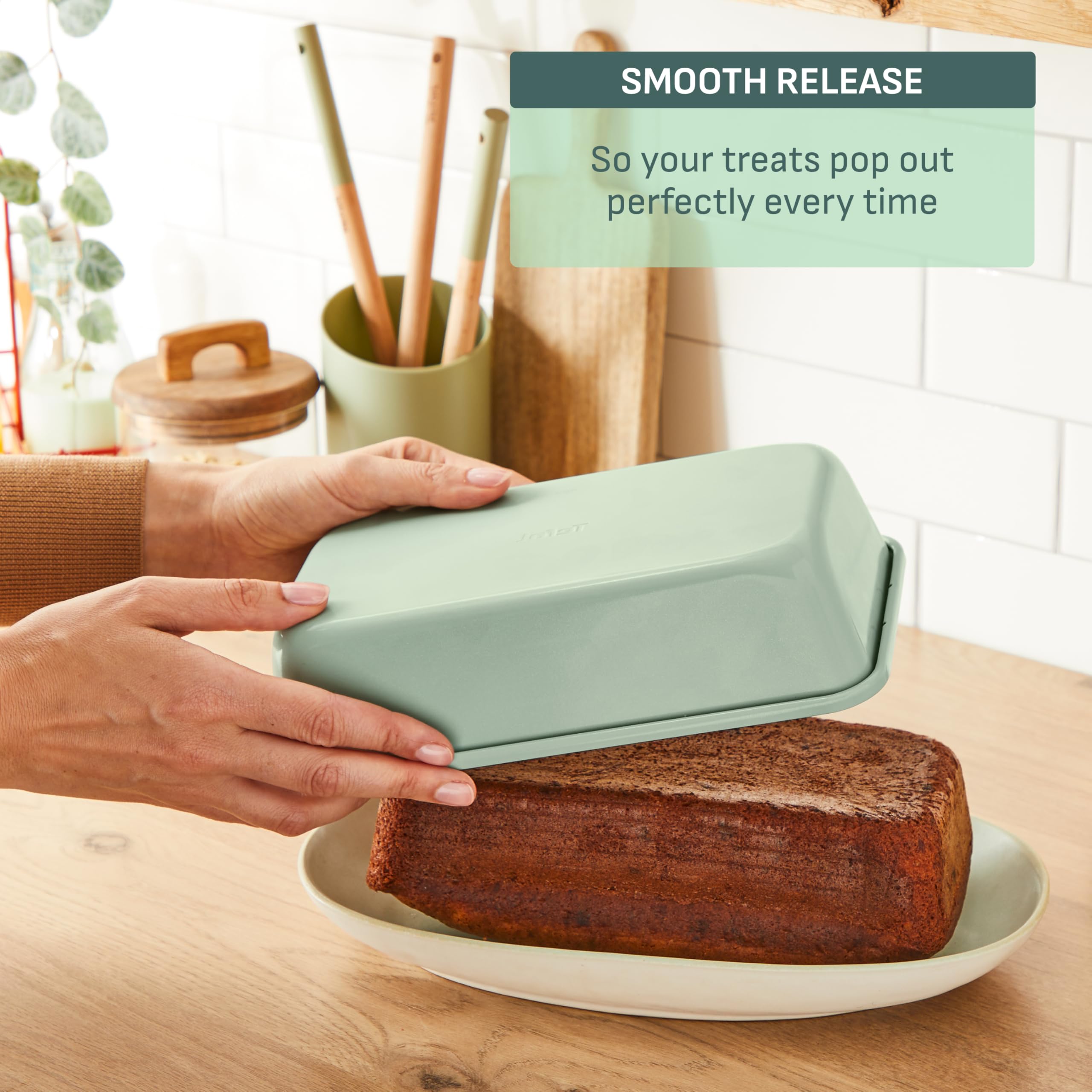 t-fal-refresh-ceramic-nonstick-baking-pans-set-5-piece-mint-green image 4