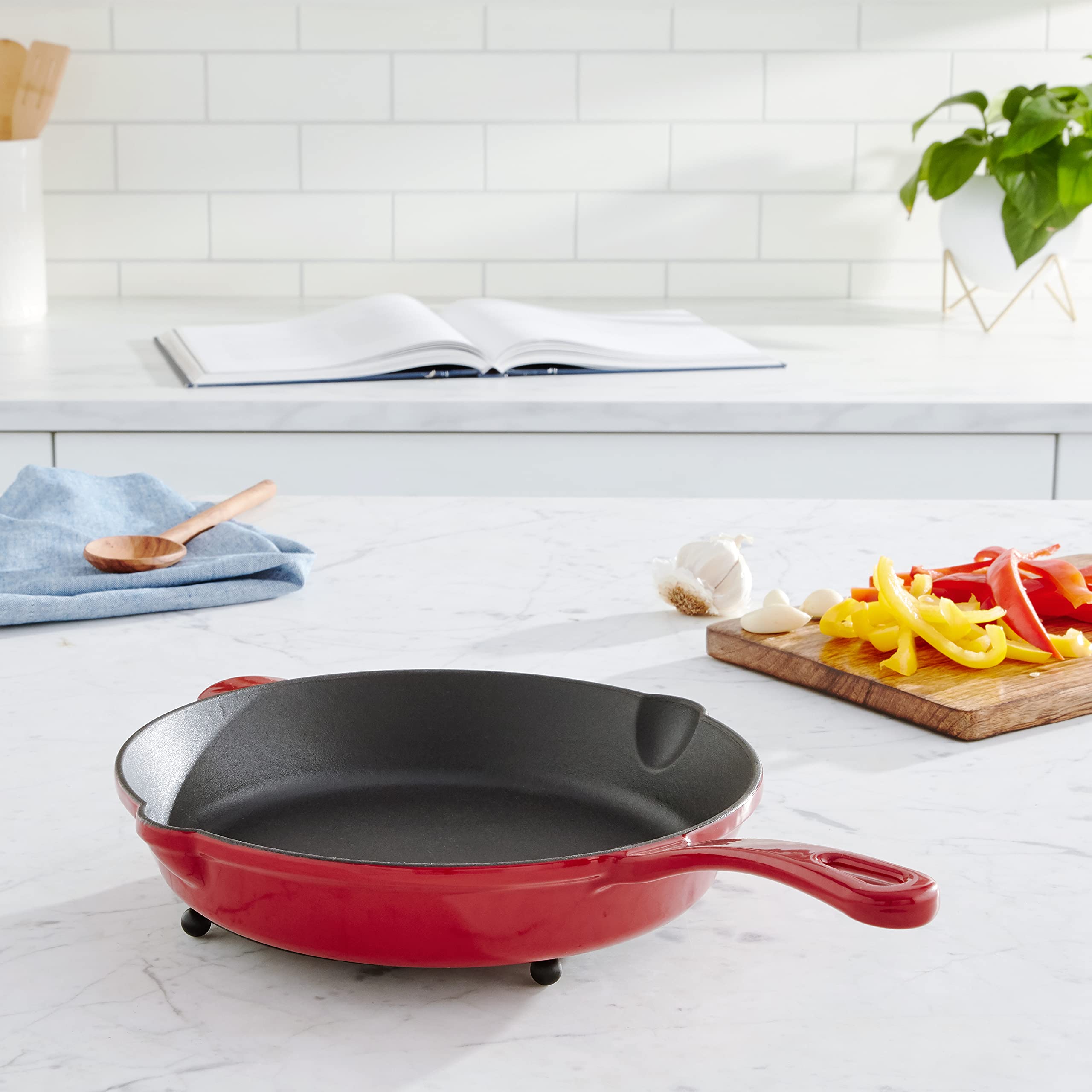 cuisinart-chef-s-classic-10-inch-enameled-cast-iron-round-fry-pan-cardinal-red image 7