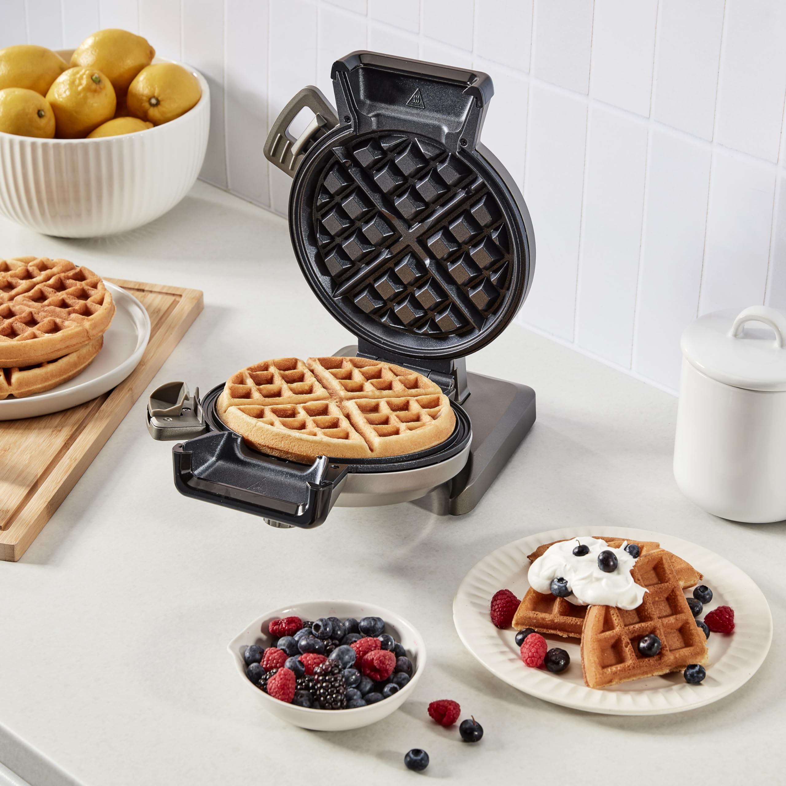 cuisinart-waf-v100p1-vertical-belgian-waffle-maker-brushed-stainless-steel image 2
