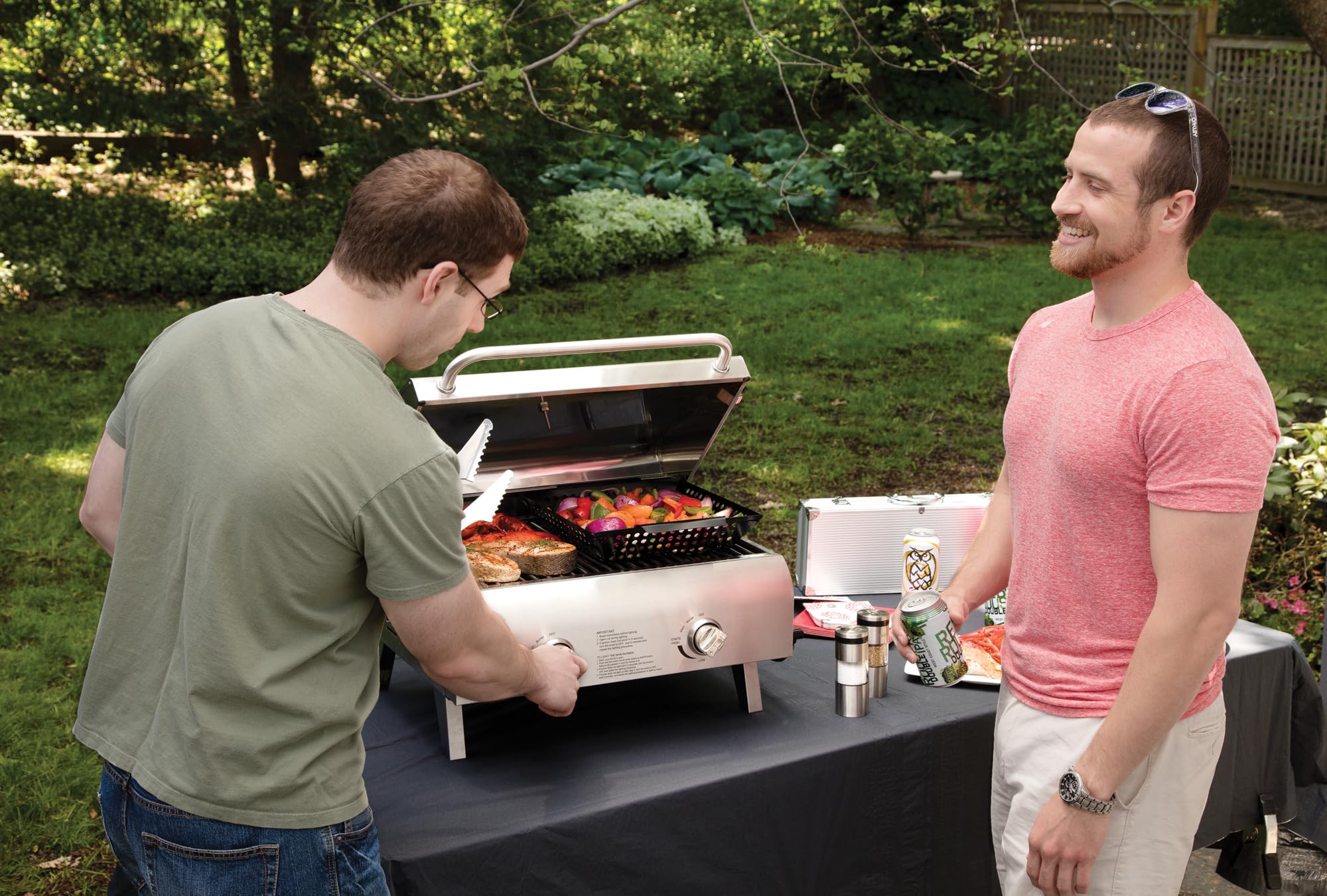 cuisinart-chef-s-style-tabletop-portable-propane-grill-cgg-306-20-000-btu-2-burn image 7