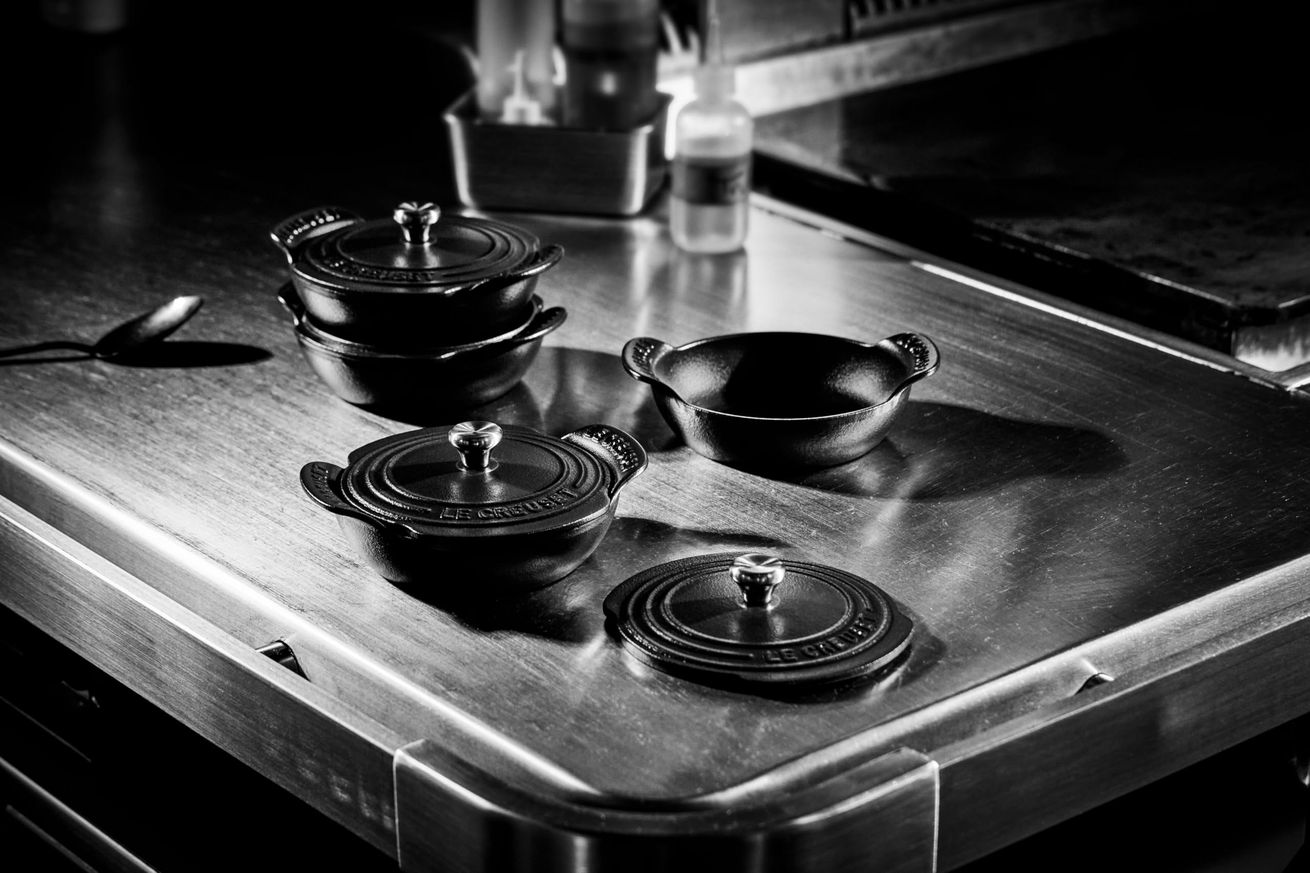 le-creuset-gourmand-collection-mini-round-braiser-set-of-4-0-3-qt-matte-black-wi image 6