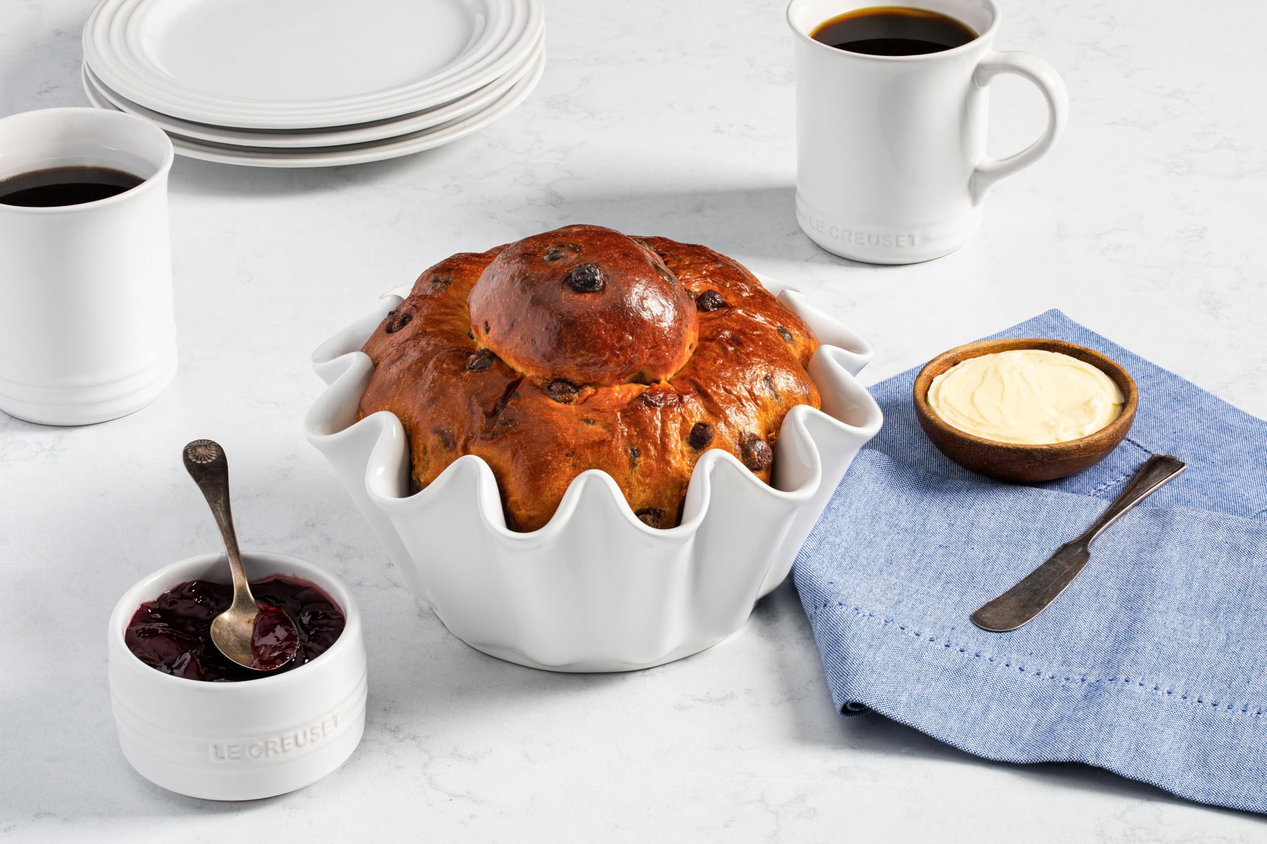 le-creuset-stoneware-brioche-pan-1-4-qt-white image 5