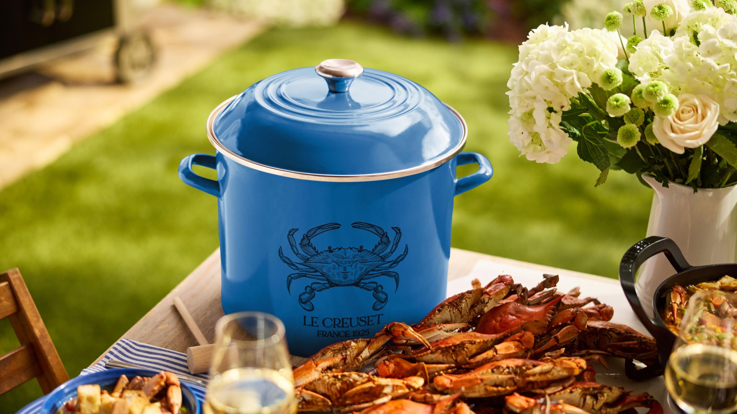le-creuset-enamel-on-steel-16-qt-blue-crab-stockpot-light-marseille image 5