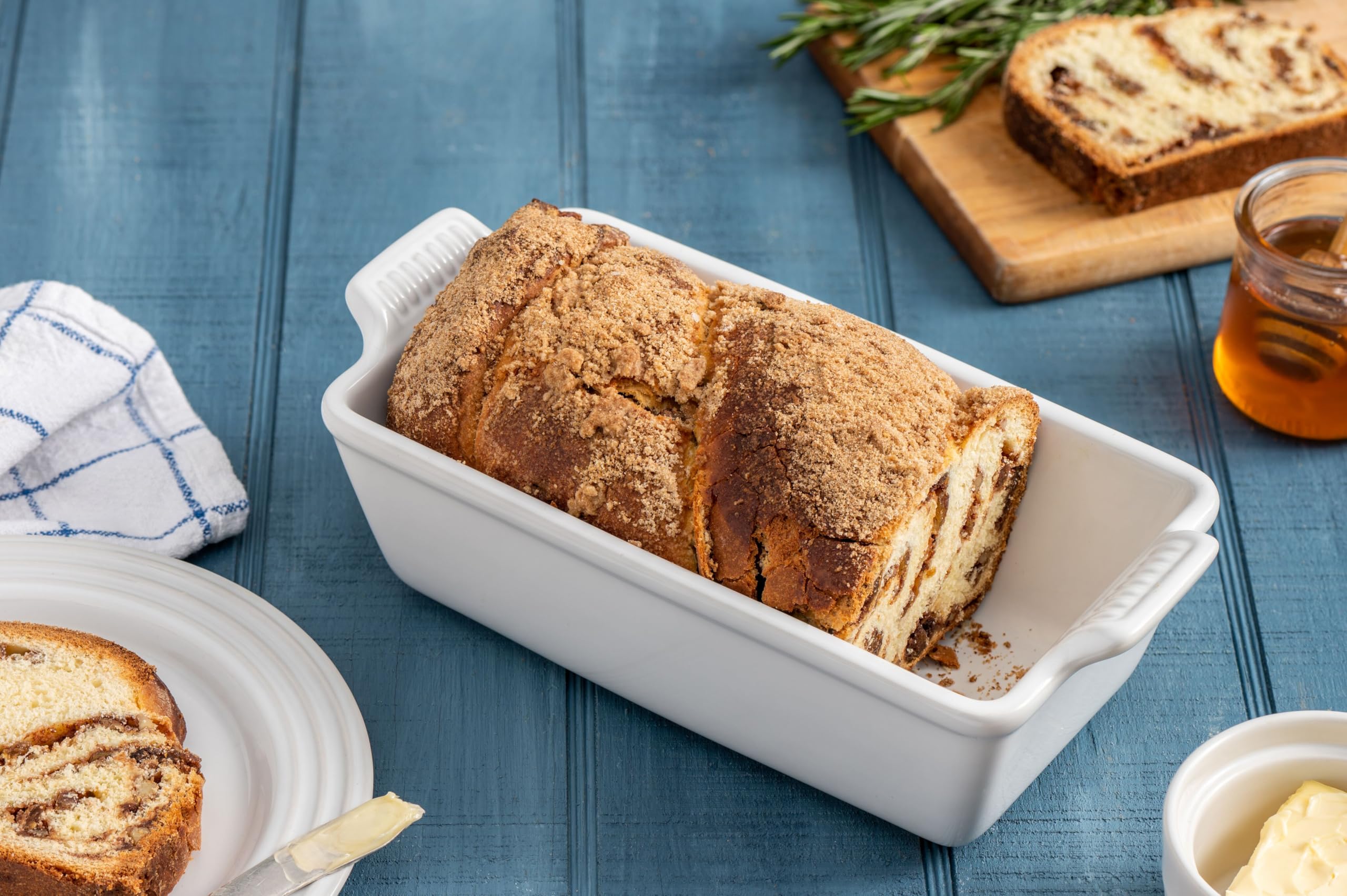 le-creuset-stoneware-heritage-loaf-pan-9-x-5-x-3-1-5-qt-cerise image 5