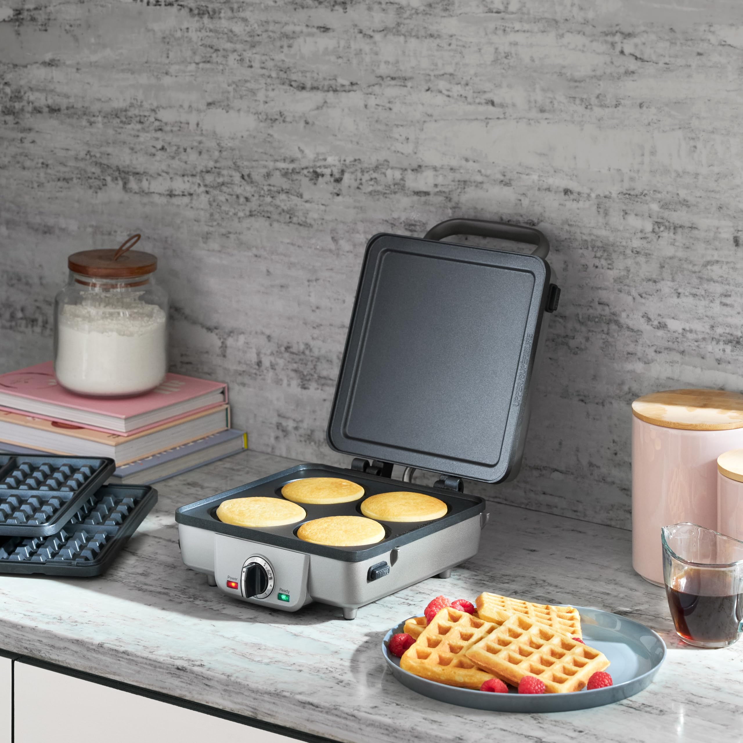 cuisinart-waf-300p1-belgian-waffle-maker-with-pancake-plates-brushed-stainless image 4