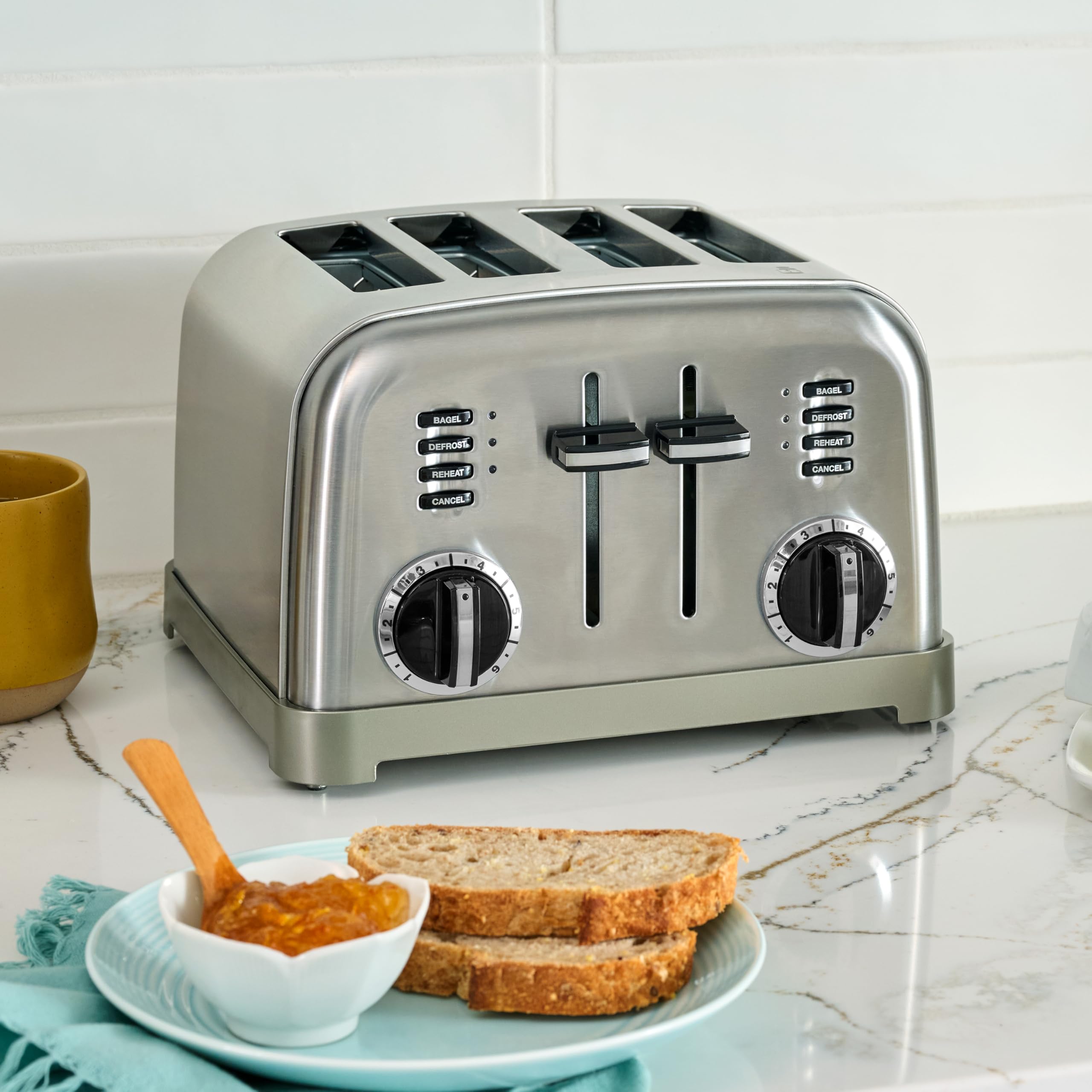 cuisinart-cpt-180p1-4-slice-compact-stainless-steel-toaster-with-extra-wide-slot image 2