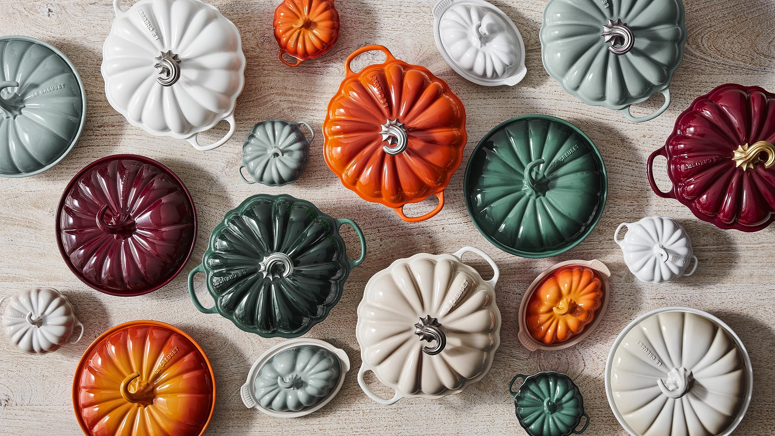 le-creuset-enameled-cast-iron-figural-pumpkin-cocotte-4-qt-artichaut image 5
