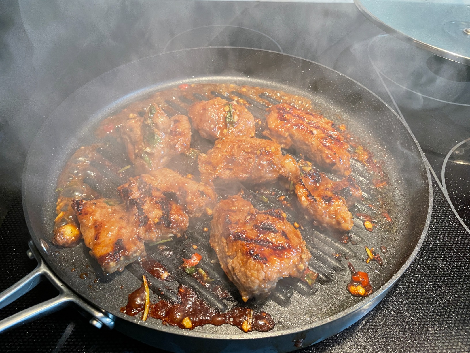 Good pan, but smokes